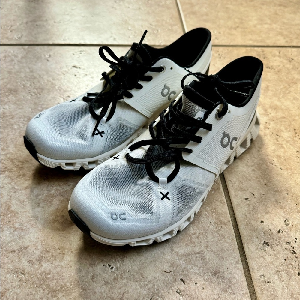 On Cloud X 3 Sneakers